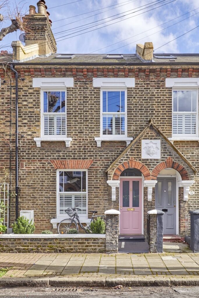 Lignum Wooden Sliding Sash Windows by Nine Zero Joinery - TJN UK manufacturer Lignum Wooden Sliding Sash Windows